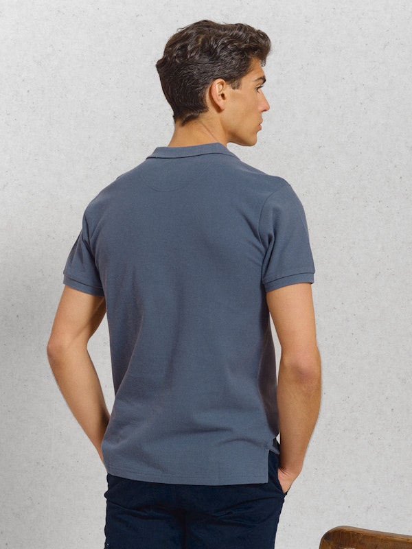 Polo Básico com Detalhe Patch | Cobalto