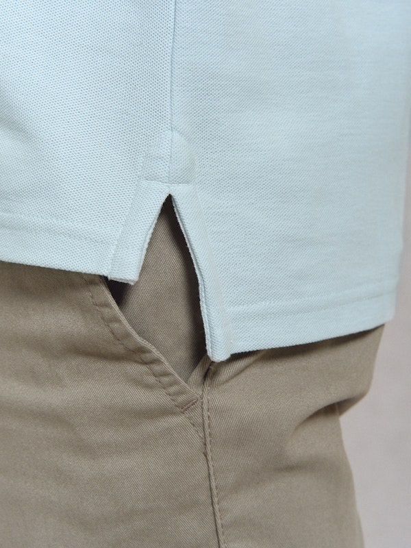 Polo Básico com Detalhe Patch | Celeste