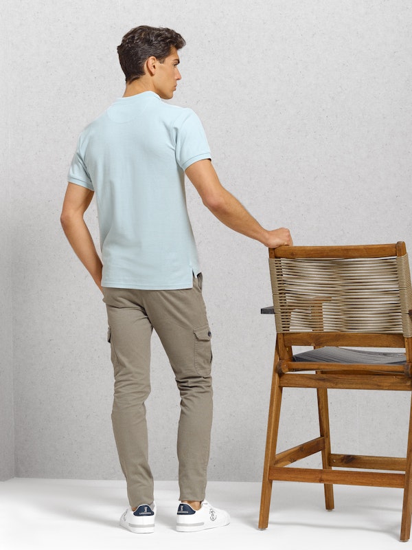 Polo Básico com Detalhe Patch | Celeste