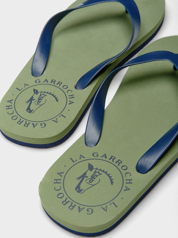 Chinelo Brand | Salvia