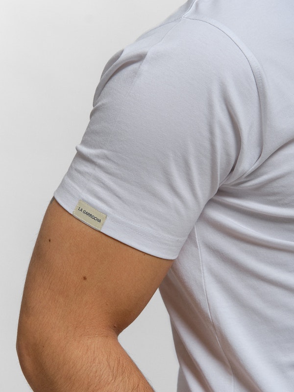 T-shirt básica com patch | Blanco