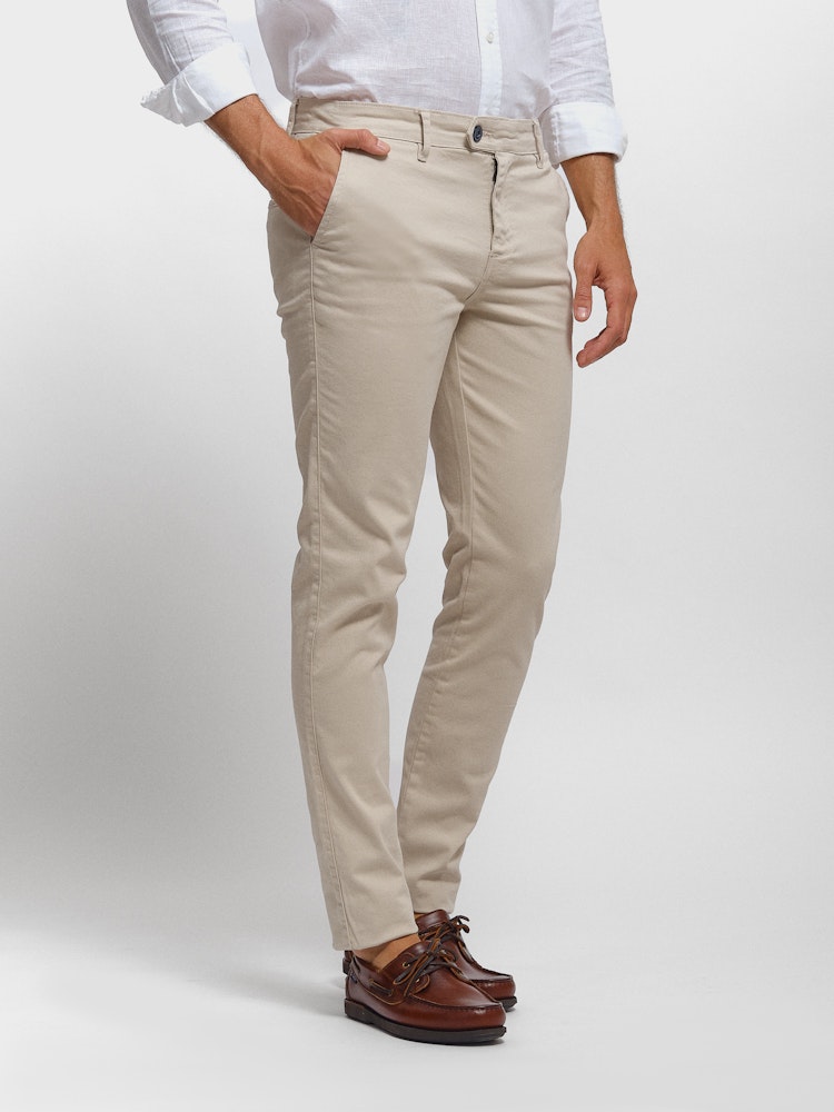 Pantalón Chino Pantaloneta De Colores Pantalones Chinos Combinar Color Beige En Ropa Hombre Chinos