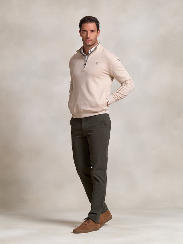 Sweat-shirt à demi-zip détail | Nude