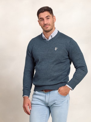 V-Neck Equestrian  Sweater | Azul lago